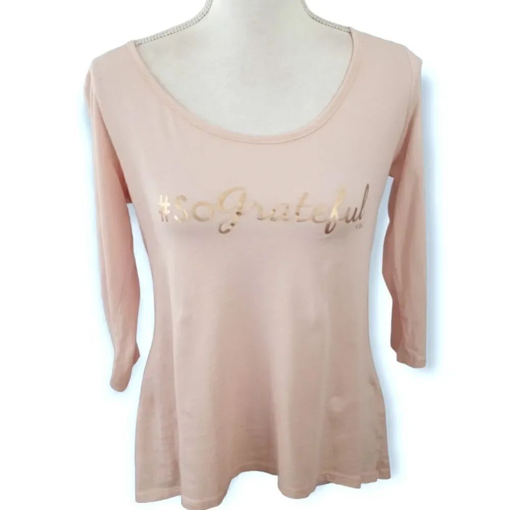 NY&CO BLUSH #SO GRATEFUL TEE-SHIRT SZ.S EUC